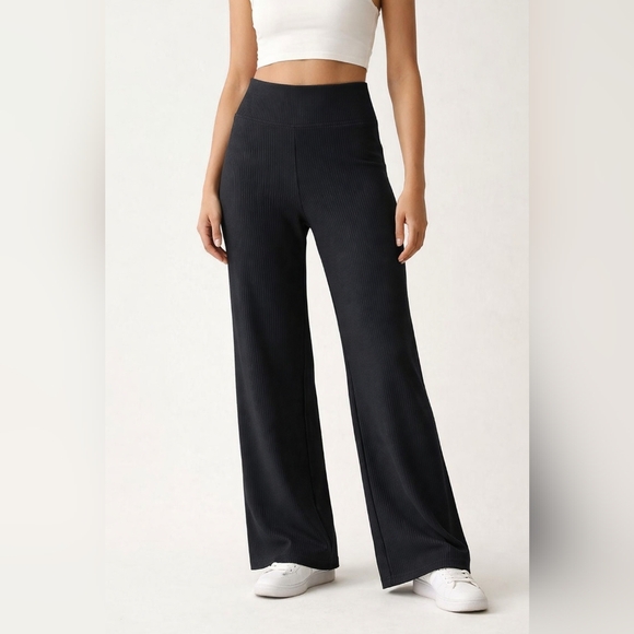 Old Navy Pants - Old Navy Black Wide-Leg Ribbed Knit Pants